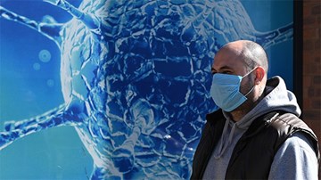 Covid-19: Châu Âu thành tâm dịch thế giới, Anh đổi thời gian tiêm mũi 3