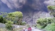 Cận cảnh núi lửa Indonesia phun trào như ngày tận thế, 13 người thiệt mạng