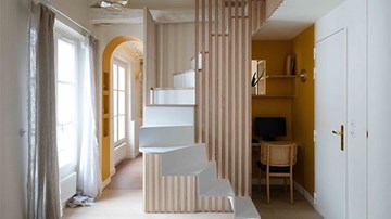 Cải tạo nhà cũ nát từ thế kỷ 17 thành căn hộ duplex siêu xinh giữa Paris