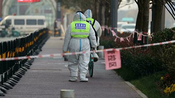 Covid-19: TQ phong tỏa thêm 1 thành phố, châu Âu chìm sâu hơn trong dịch