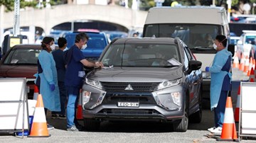 Covid-19: WHO có tin tích cực về Omicron; Mỹ, Anh, Pháp lập kỷ lục buồn