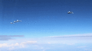 Khoảnh khắc 4 tiêm kích Su-30 đồng loạt nã tên lửa diệt mục tiêu trên không