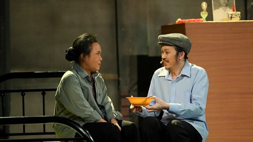 Hoài Linh gây sốt khi trở lại sau lùm xùm 'ngâm tiền' từ thiện