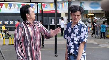 Danh hài Hoài Linh ‘tái xuất’ , thẳng tay tát đàn em Ssay Huỳnh