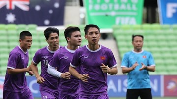 Tuyển Việt Nam tập làm quen sân đấu, sẵn sàng làm nên kỳ tích  tại Úc