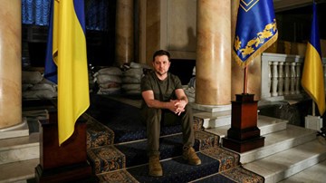 TT Ukraine tâm sự chuyện thời chiến, Nga tuyên bố chiếm được thành phố lớn