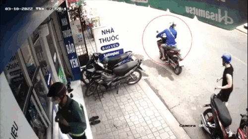Nhiệt tình chỉ đường, nam sinh viên bị 2 đối tượng dàn cảnh trộm xe máy