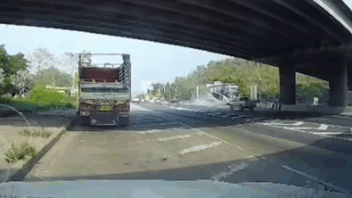 Tài xế ‘phê’ ma túy đá, xe khách lao vào trụ cầu khiến 38 người thương vong