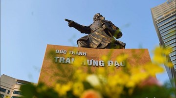 Tượng đài Trần Hưng Đạo ‘thay áo mới’ sẵn sàng đón du khách tham quan