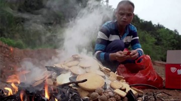 Máy bay rơi ở TQ: Lễ cầu nguyện cho các nạn nhân, đẩy mạnh tìm kiếm hộp đen