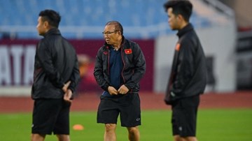 Hoàng Đức vắng mặt, HLV Park tính 'bài riêng' cho Tuấn Anh trước trận Oman